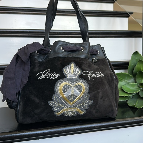Juicy Couture Y2K McBling Velour Daydreamer Shoulder Bag like never used. - Picture 1 of 11